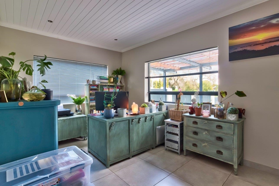 To Let 3 Bedroom Property for Rent in Kenridge Western Cape